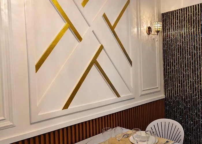 Guest house La Casa Victoria-near Moa And Naia 4*