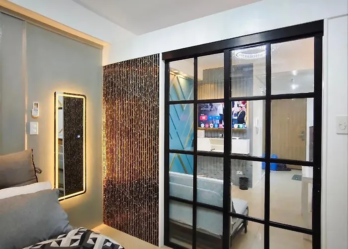 Guest house La Casa Victoria-near Moa And Naia 4*